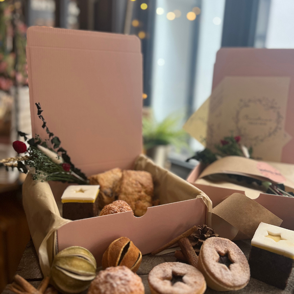 Festive Treat Box (Collection)
