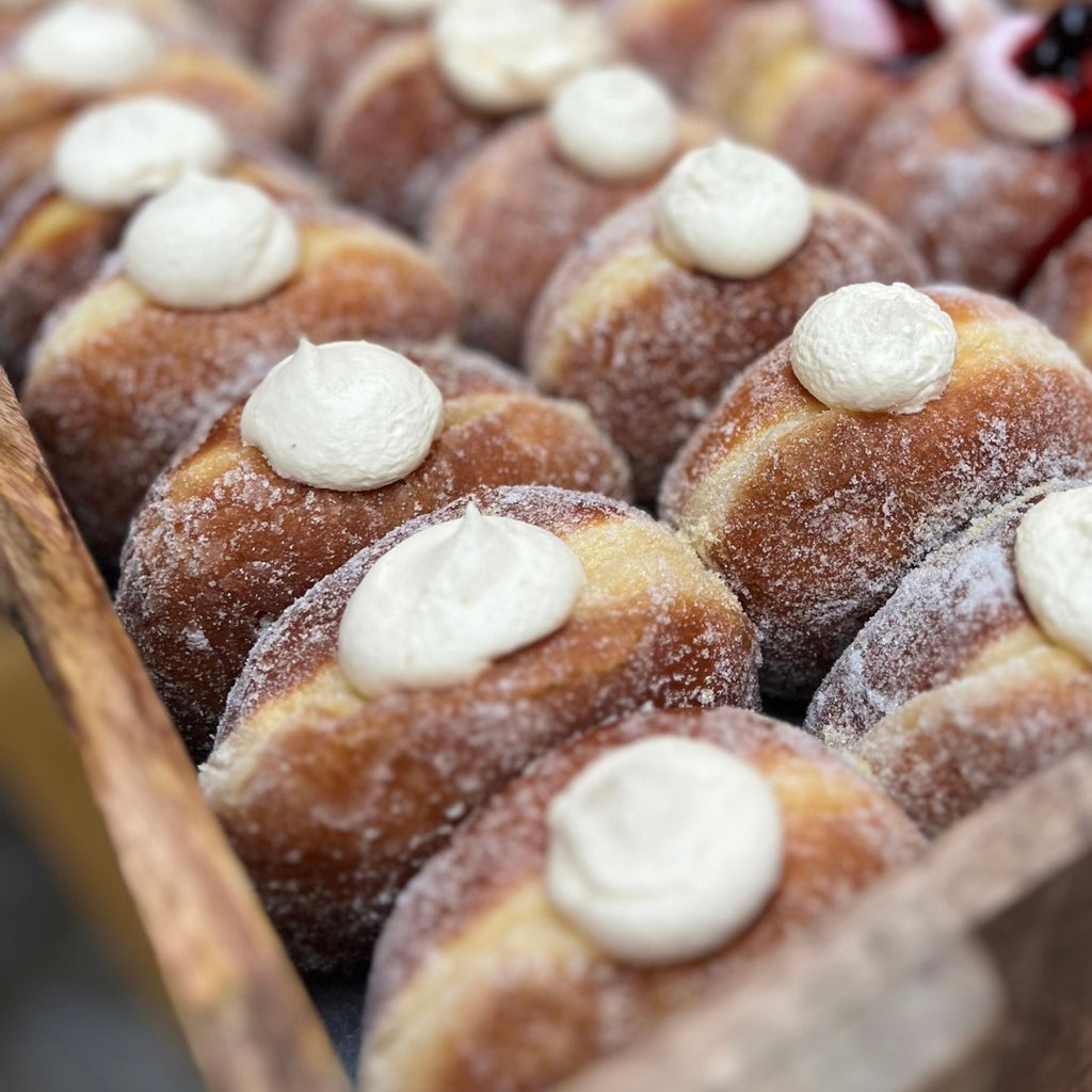 Vanilla Custard Doughnut (Collect)